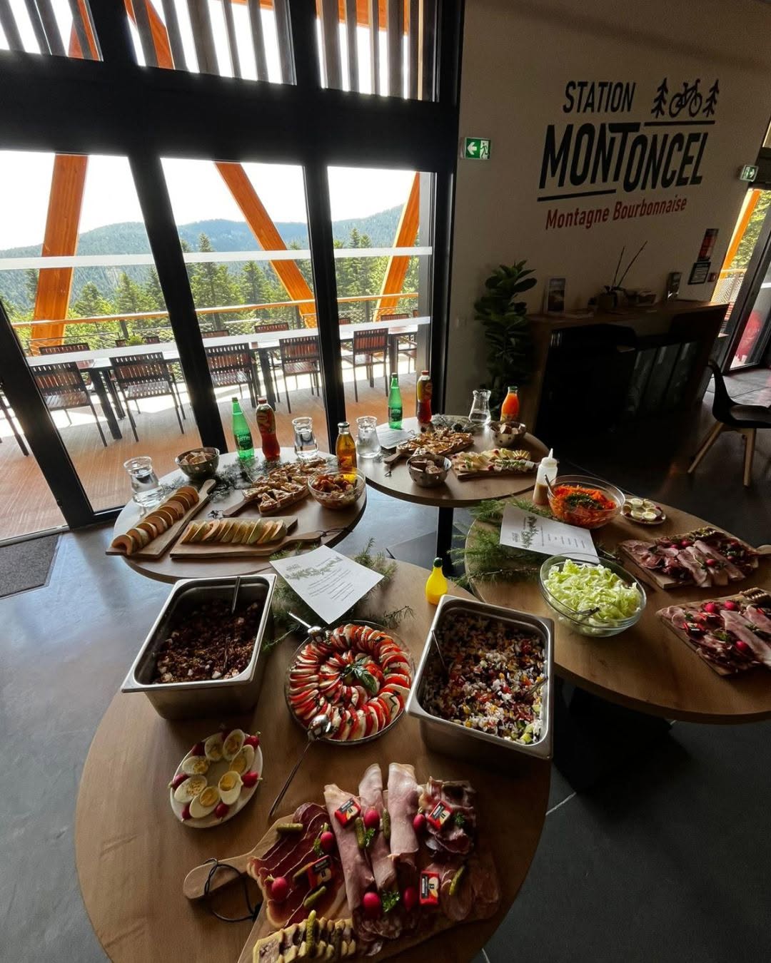 Photo du buffet du séminaire CREPS Vichy